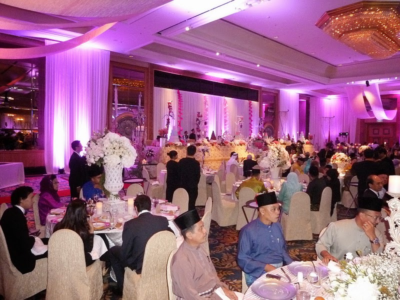 malay wedding purple theme