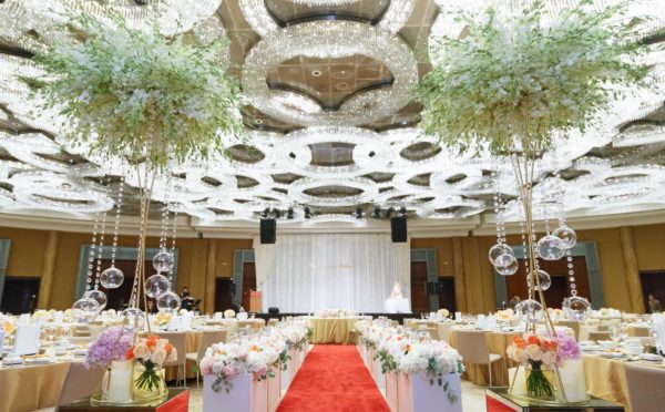 grand hyatt kl hotel wedding chandelier venue malaysia pathway