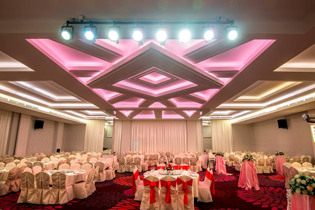 diamond shape ceiling ballroom