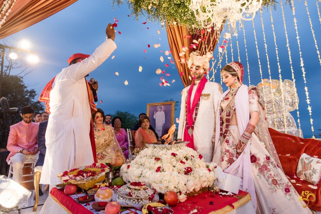 colomono indian wedding photographer bandung intercontinental ceremony